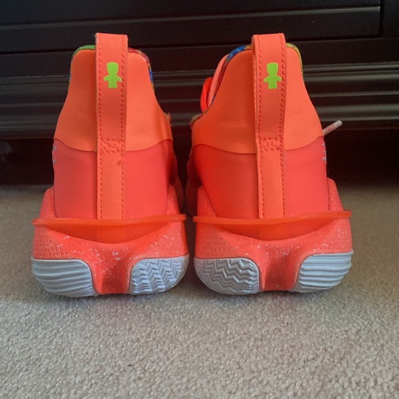 Selling - Picture 5 of 5